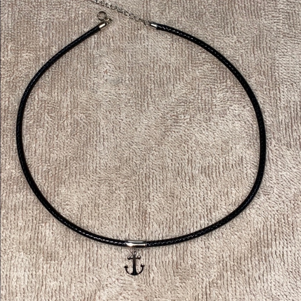 anchor necklace